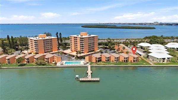 $280,000 | 7400 Sunshine Skyway Lane South, Unit 111, St. Petersburg, FL 33711