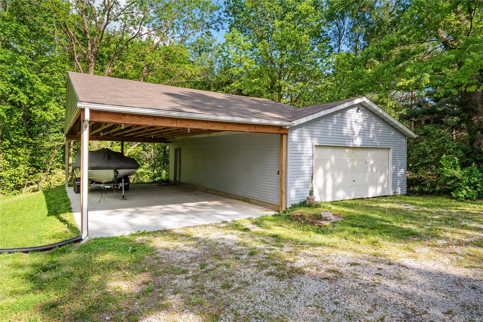 8776 Prairietown Road Dorsey, IL 62021 - Photo 21 of 30