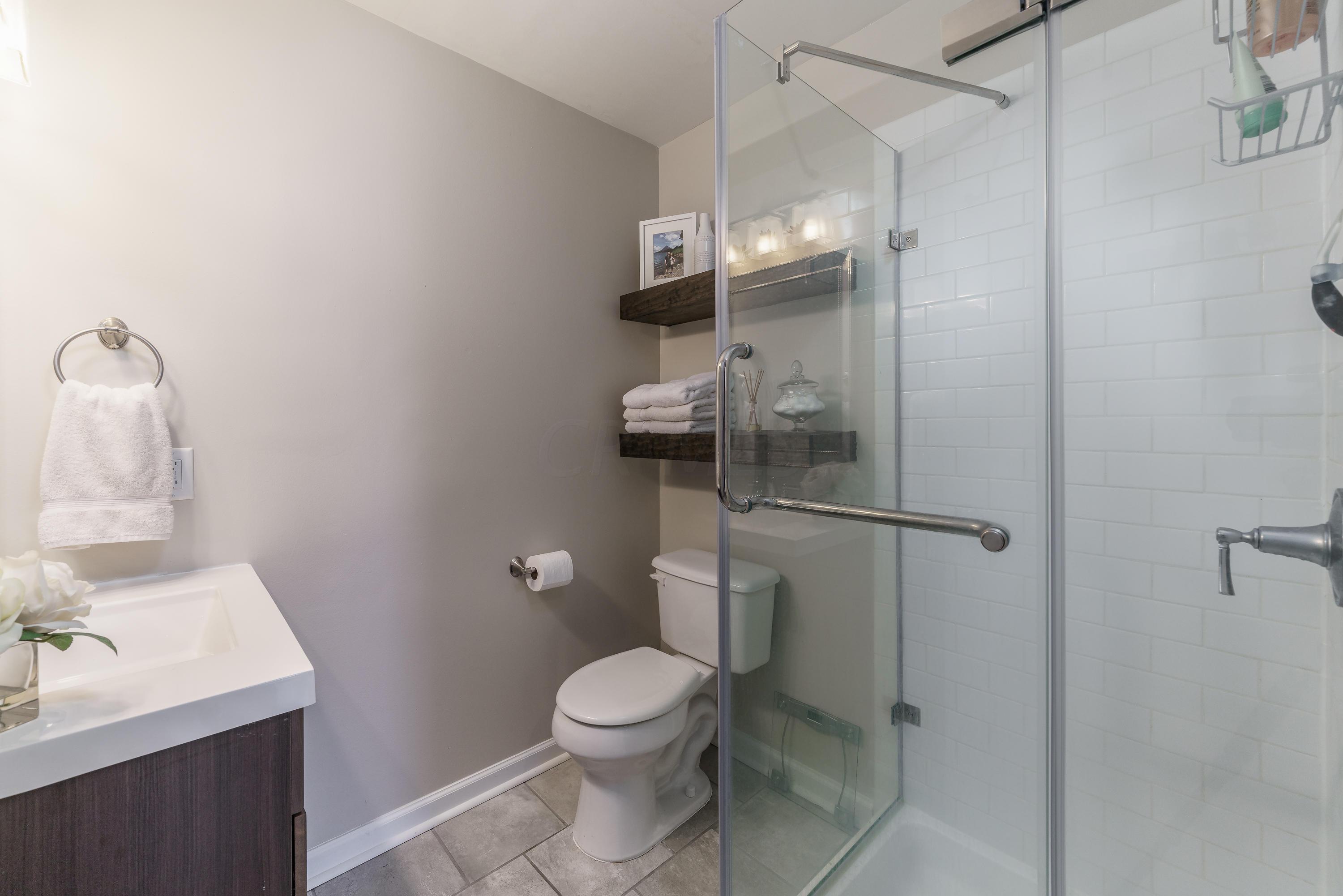 3025 Mountview Road Columbus, OH 43221 - Photo 14 of 26