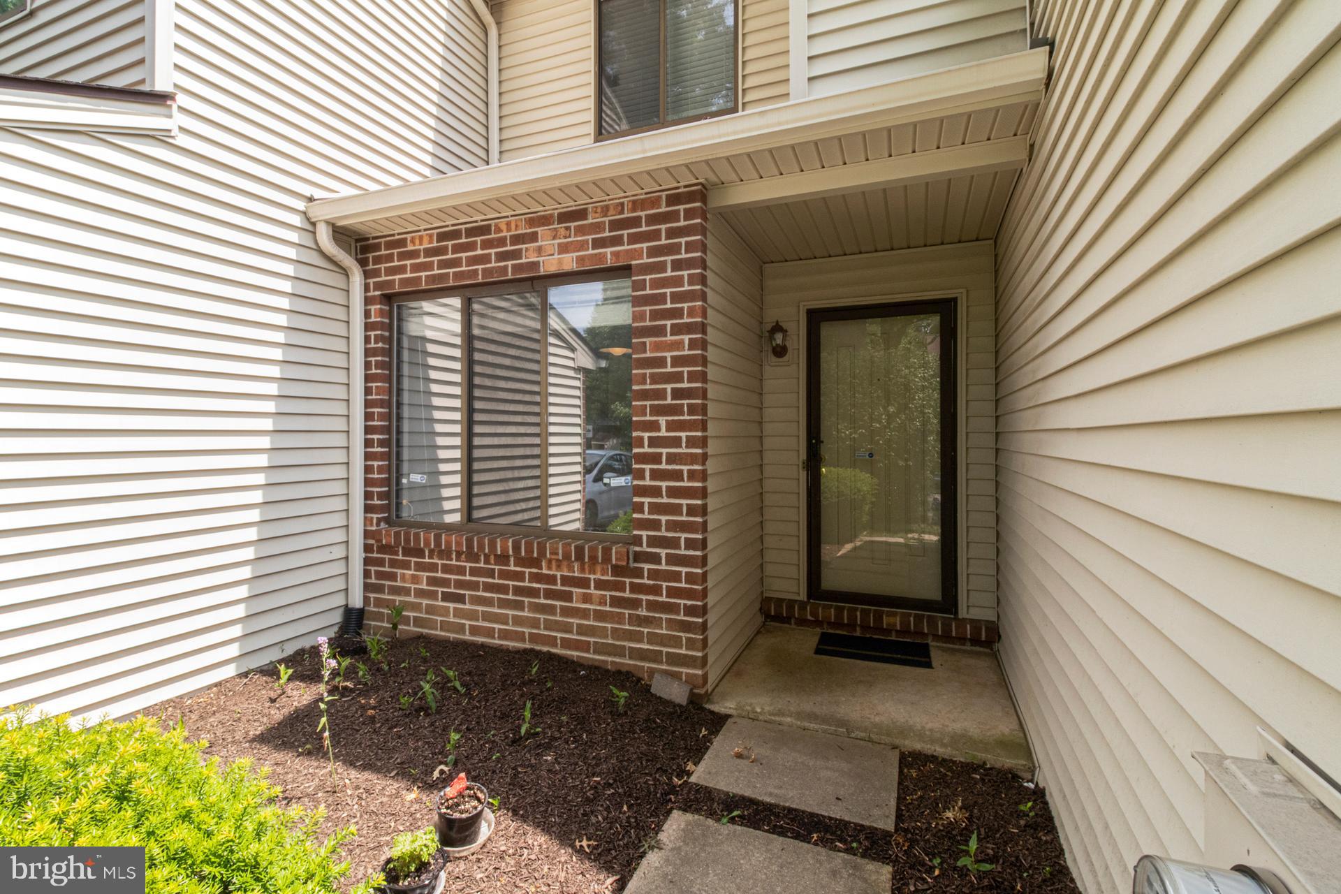 102 Hanover Court Chesterbrook, PA 19087 - Photo 2 of 27 Gallery Image 2