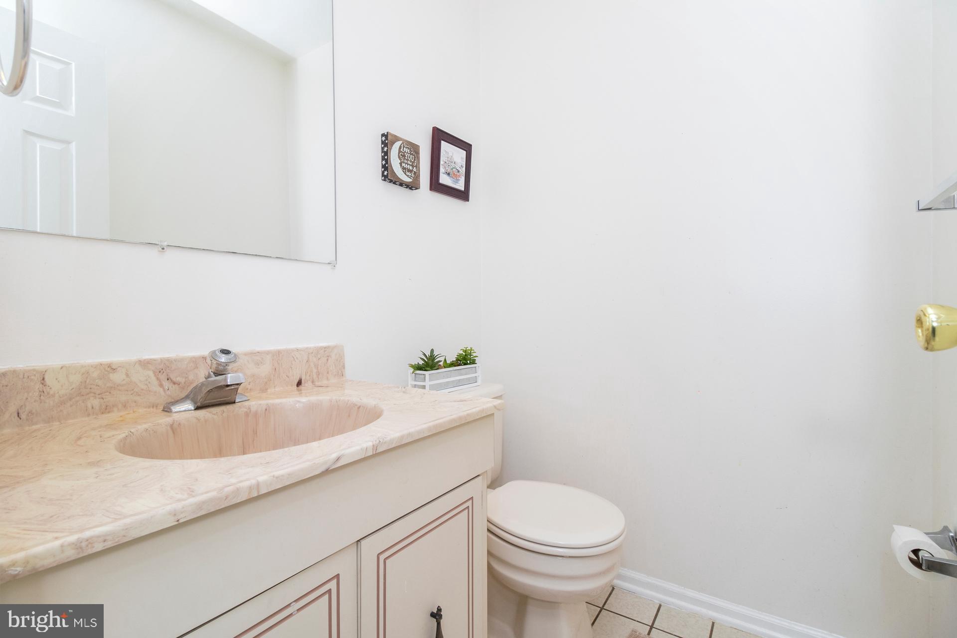 102 Hanover Court Chesterbrook, PA 19087 - Photo 14 of 27 Gallery Image 14