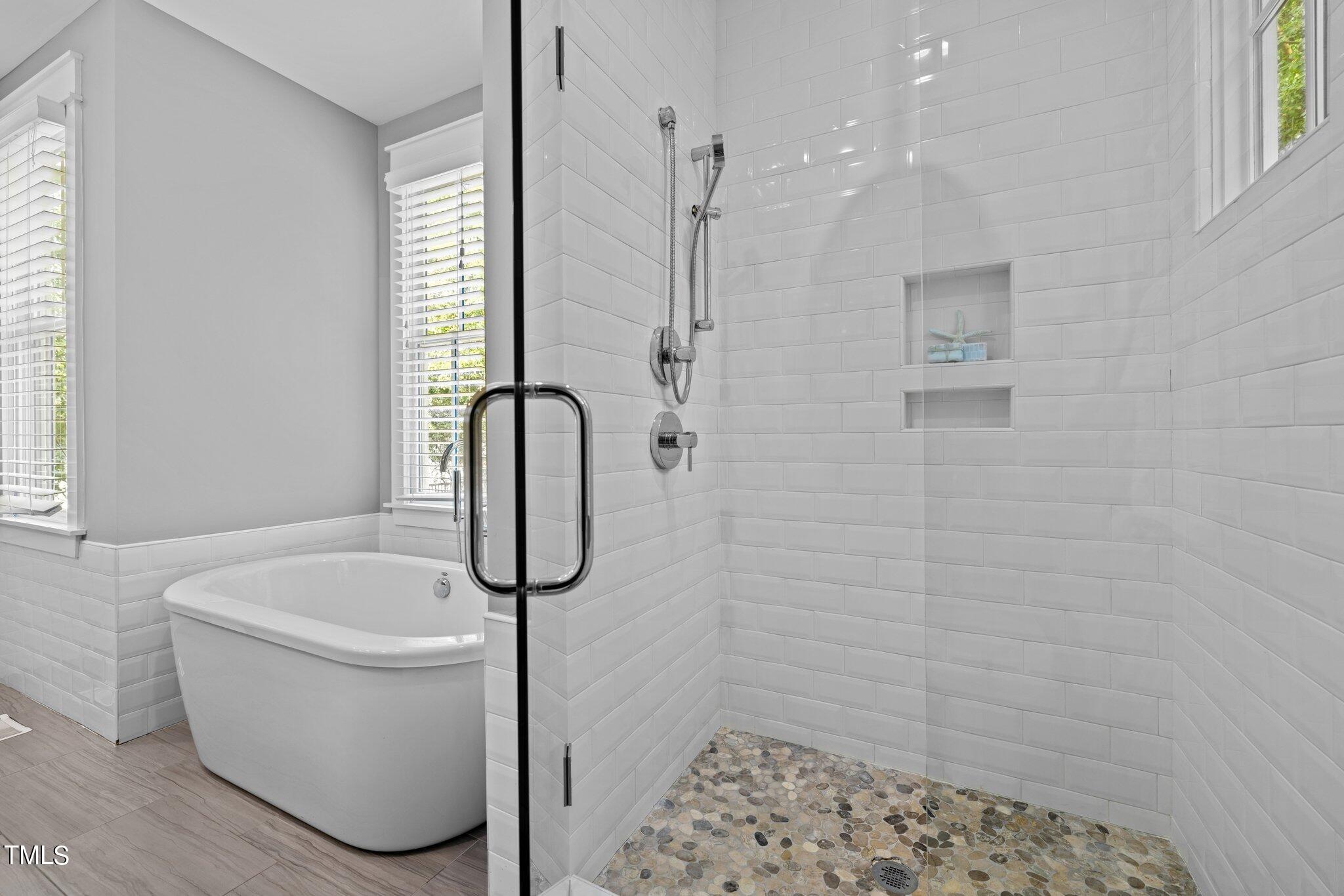 1946 Bernard Street Raleigh, NC 27608 - Photo 29 of 48 35-web-or-mls-5Z8A9171