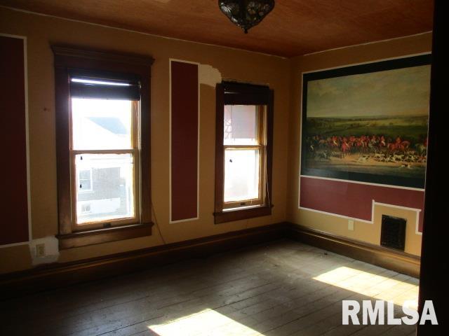 501 North Lafayette Street Macomb, IL 61455 - Photo 19 of 27