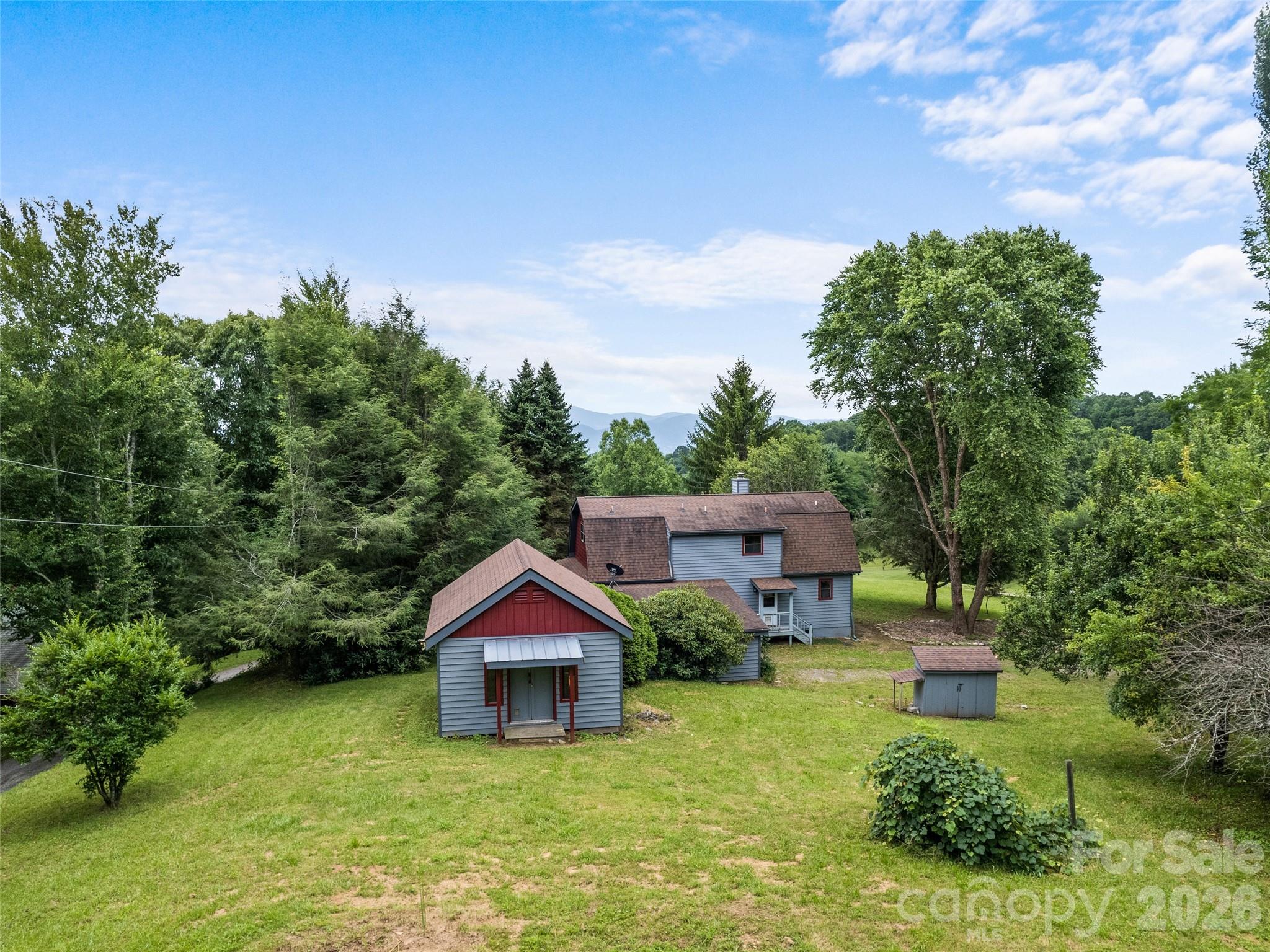 286 Pioneer Ridge Road Canton, NC 28716 - Photo 24 of 36