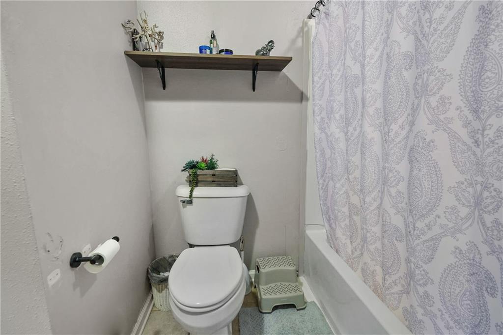 2020 Airbase Road Alexandria, LA 71303 - Photo 11 of 24 Gallery Image 11