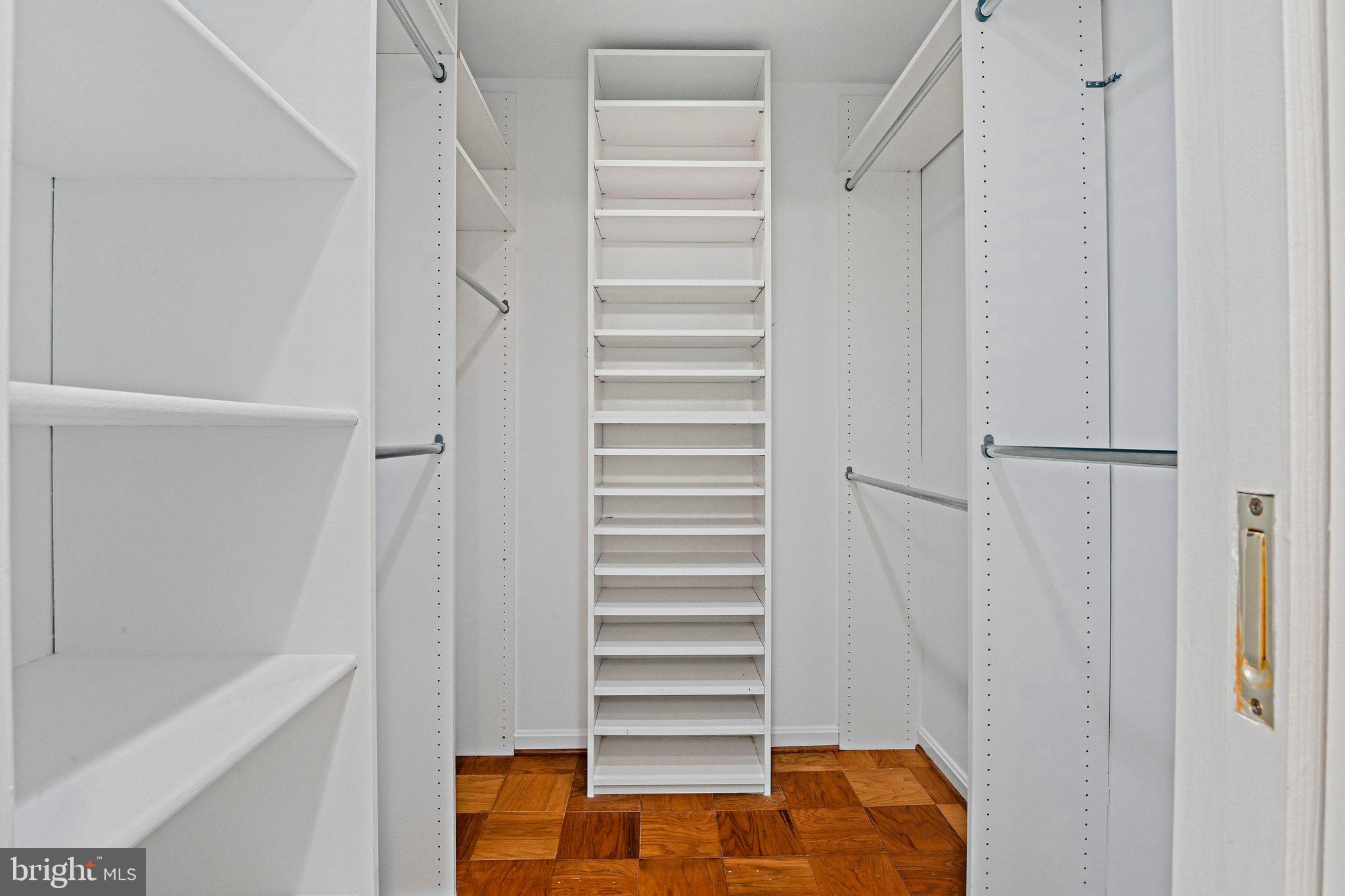 11311 Handlebar Road Reston, VA 20191 - Photo 64 of 78 Large W-In Closet in
Bathroom!