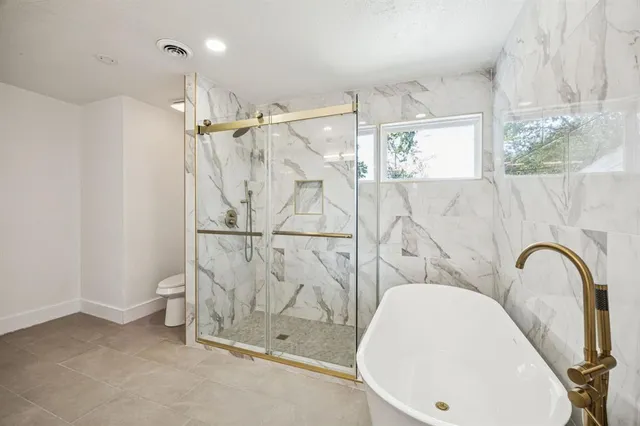 $435,000 | 12226 Hoblitzelle Drive, Dallas, TX 75243