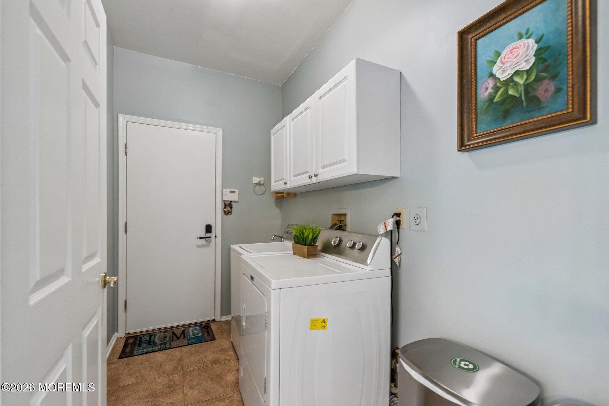 2381 Apple Ridge Circle Manasquan, NJ 08736 - Photo 33 of 57 031