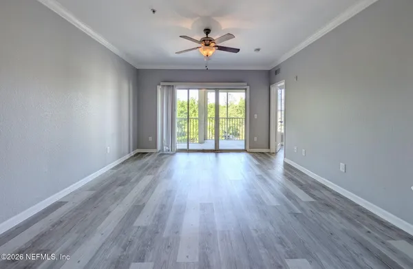 $908 | 8290 Gate Parkway West, Unit 147, Jacksonville, FL 32216