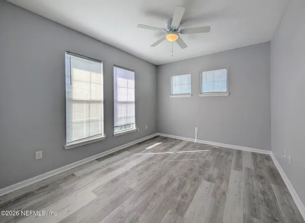 $908 | 8290 Gate Parkway West, Unit 147, Jacksonville, FL 32216