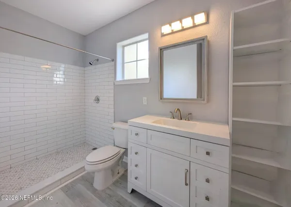 $908 | 8290 Gate Parkway West, Unit 147, Jacksonville, FL 32216