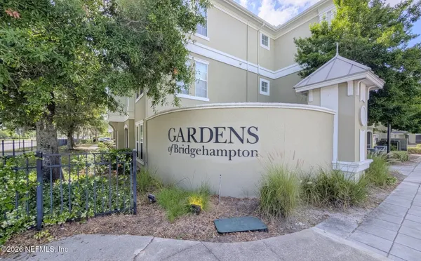 $908 | 8290 Gate Parkway West, Unit 147, Jacksonville, FL 32216