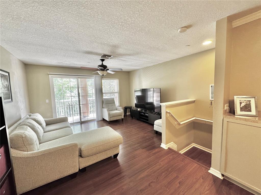 7338 Black Walnut Way Lakewood Ranch, FL 34202 - Photo 6 of 26