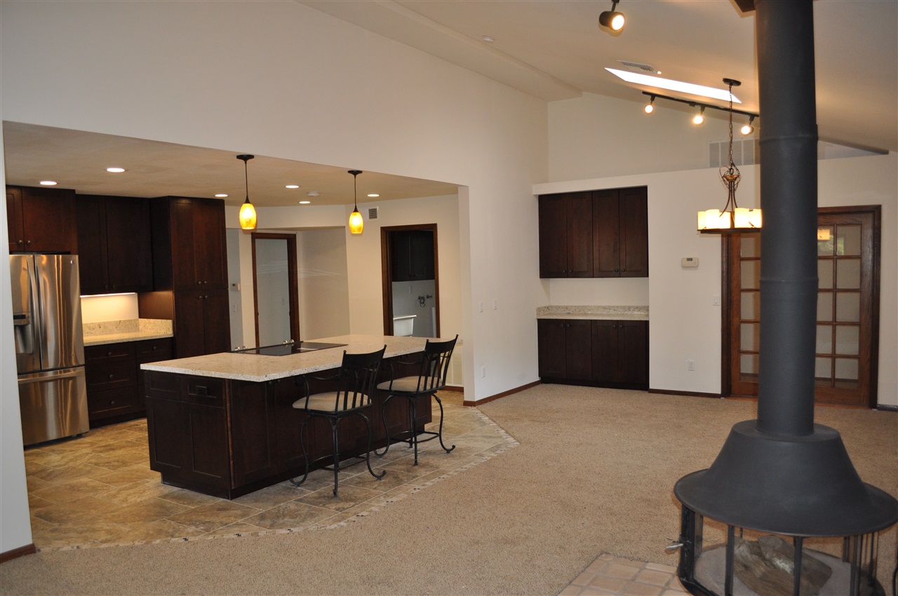 24126 Rutherford Road Ramona, CA 92065 - Photo 2 of 20