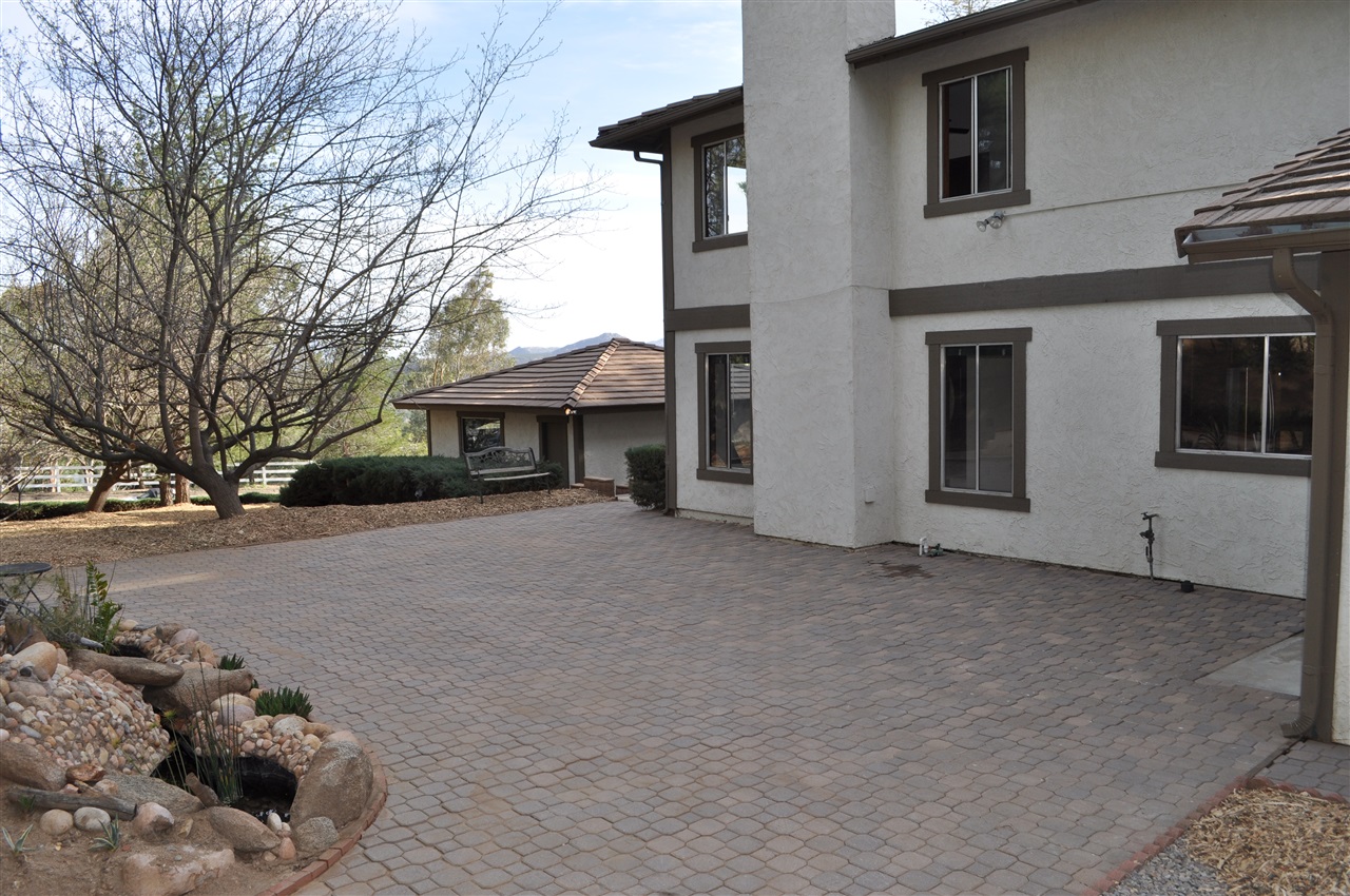 24126 Rutherford Road Ramona, CA 92065 - Photo 18 of 20