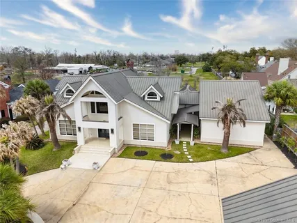 $775,000 | 2700 Bocage Lane, Lake Charles, LA 70605