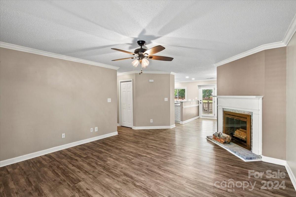 1769 Robinwood Road Gastonia, NC 28054 - Photo 3 of 23 Gallery Image 3