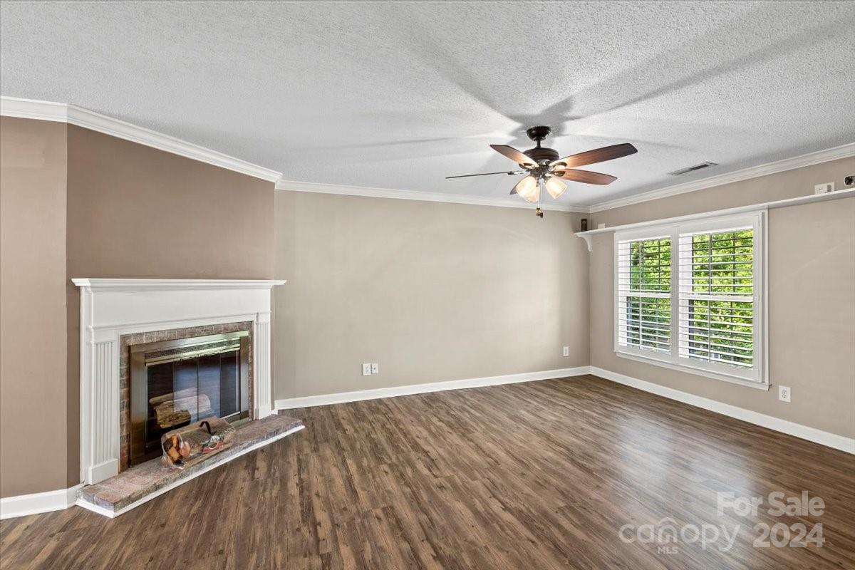 1769 Robinwood Road Gastonia, NC 28054 - Photo 4 of 23 Gallery Image 4