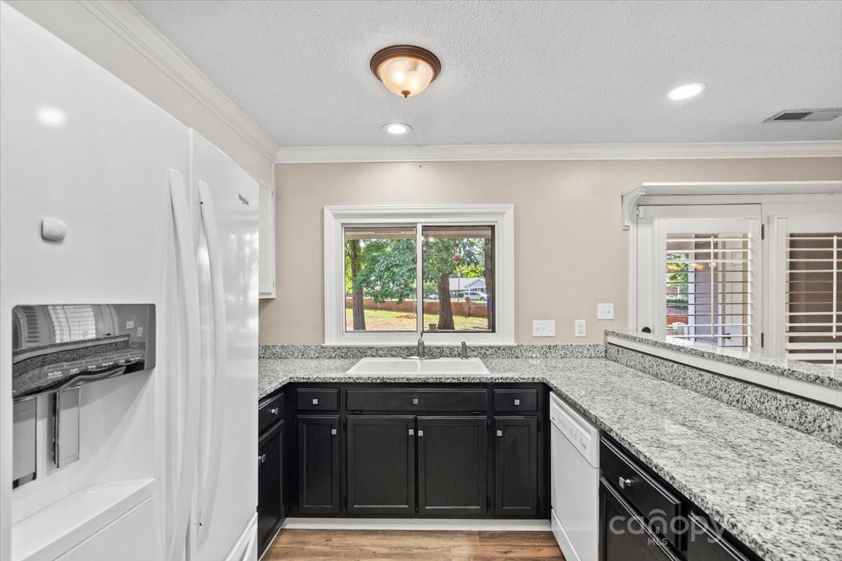 1769 Robinwood Road Gastonia, NC 28054 - Photo 10 of 23 Gallery Image 10
