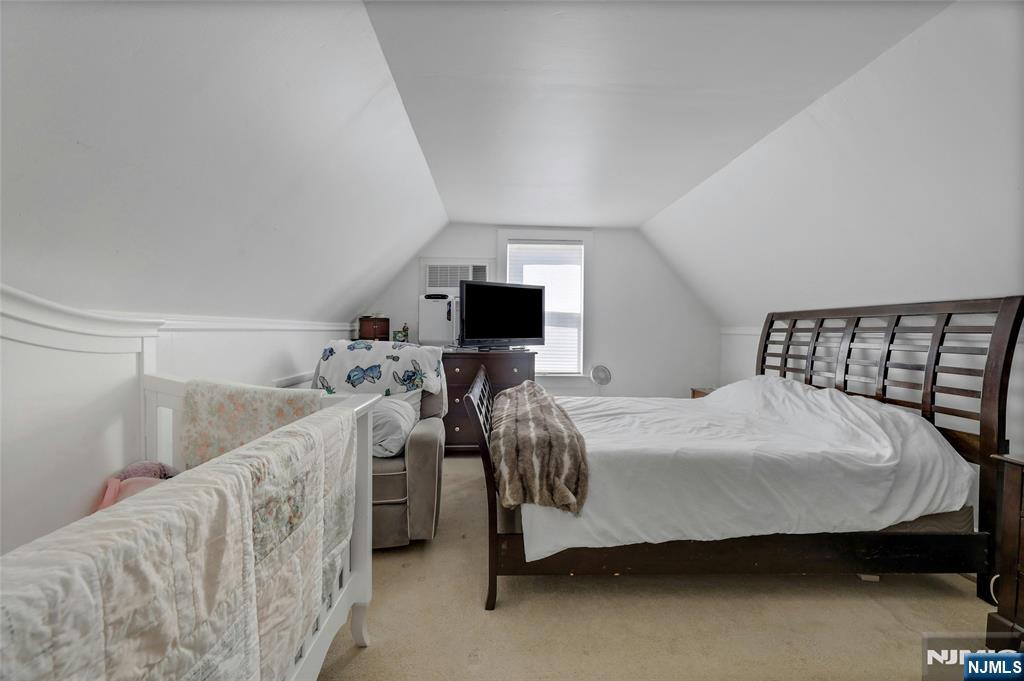 20 Harding Avenue Pompton Lakes, NJ 07442 - Photo 10 of 16