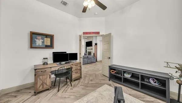 $579,900 | 1008 Laramie Road, Poolville, TX 76487