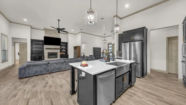 $579,900 | 1008 Laramie Road, Poolville, TX 76487