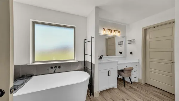 $579,900 | 1008 Laramie Road, Poolville, TX 76487