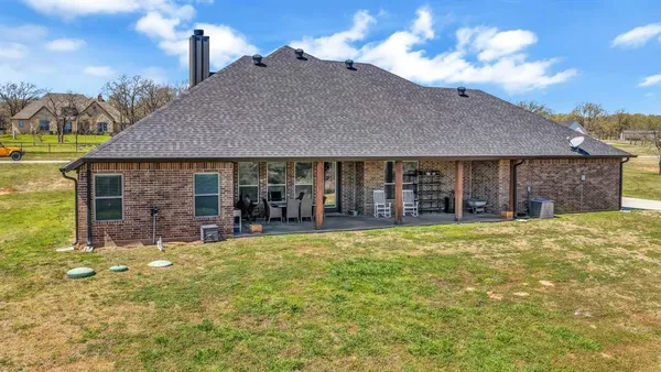 $579,900 | 1008 Laramie Road, Poolville, TX 76487