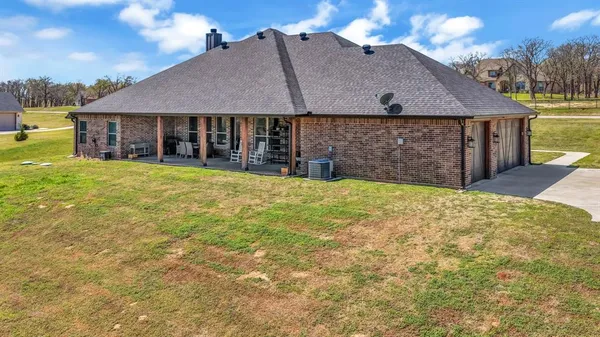 $579,900 | 1008 Laramie Road, Poolville, TX 76487