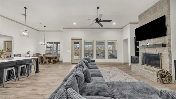 $579,900 | 1008 Laramie Road, Poolville, TX 76487