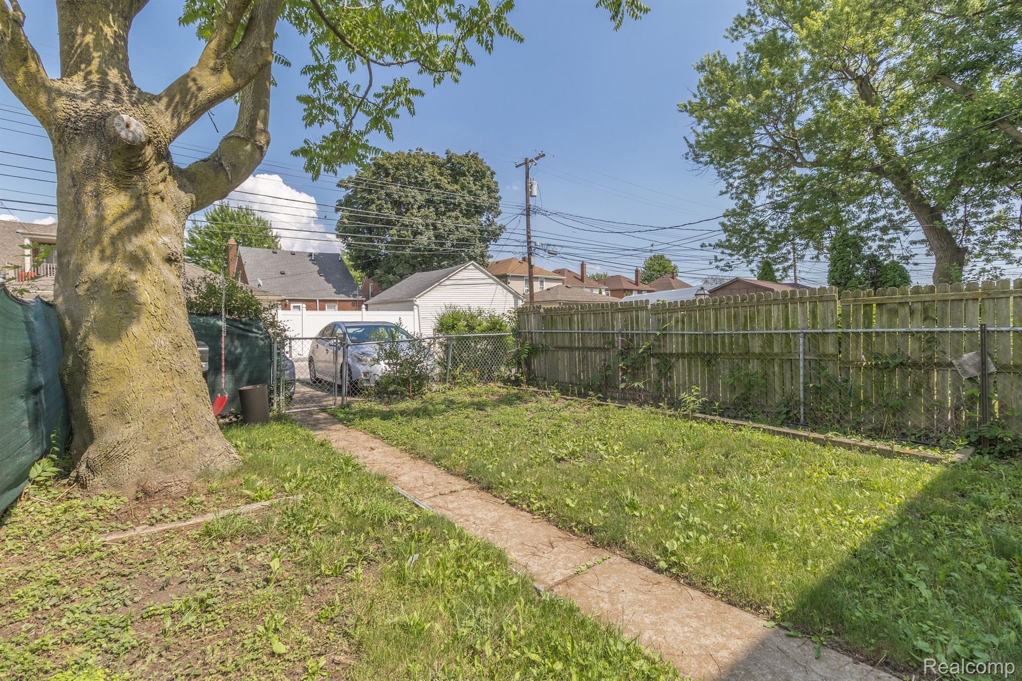 6468 Schaefer Road Dearborn, MI 48126 - Photo 5 of 25 Gallery Image 5