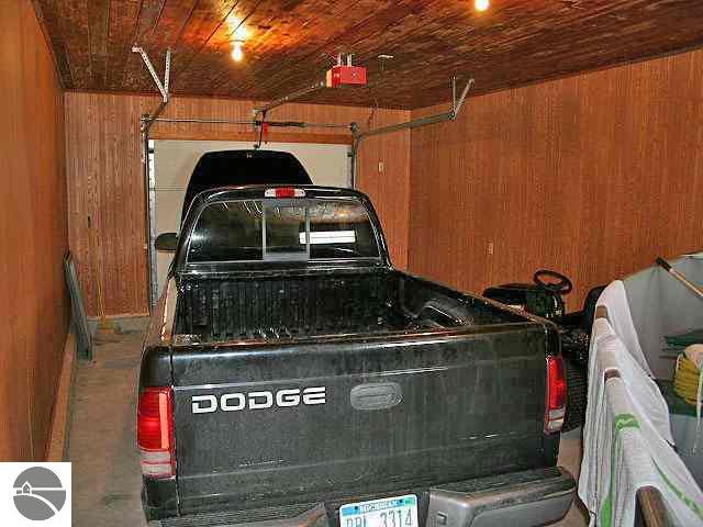 7207 South Dunns Farm Road Maple City, MI 49664 - Photo 12 of 12 1685843-11.JPG
