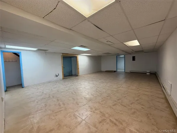 a view of empty room with window