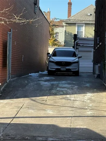 $10,000 | 35-50 92nd Street | Jackson Heights