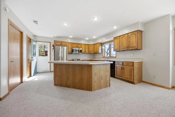 $1,350,000 | 33685 North Cotton Lake Road, Rochert, MN 56578