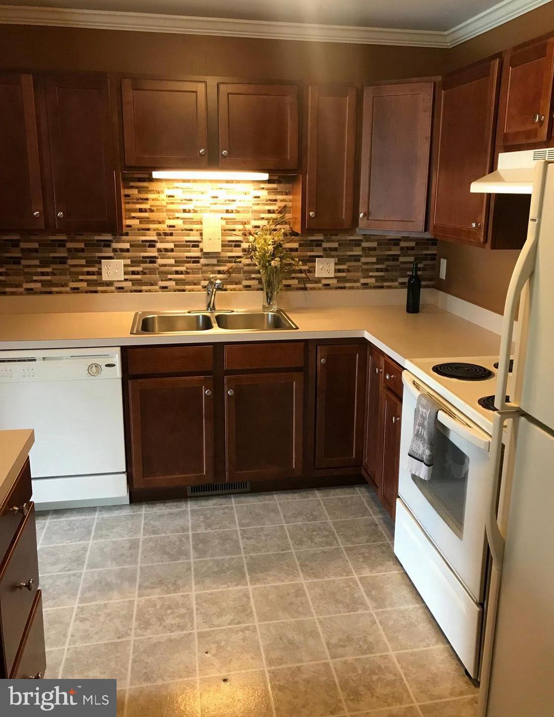 533 Fox Ridge Lane Lebanon, PA 17042 - Photo 5 of 42 Gallery Image 5