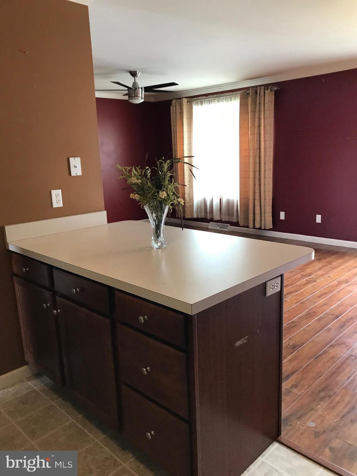533 Fox Ridge Lane Lebanon, PA 17042 - Photo 10 of 42 Gallery Image 10