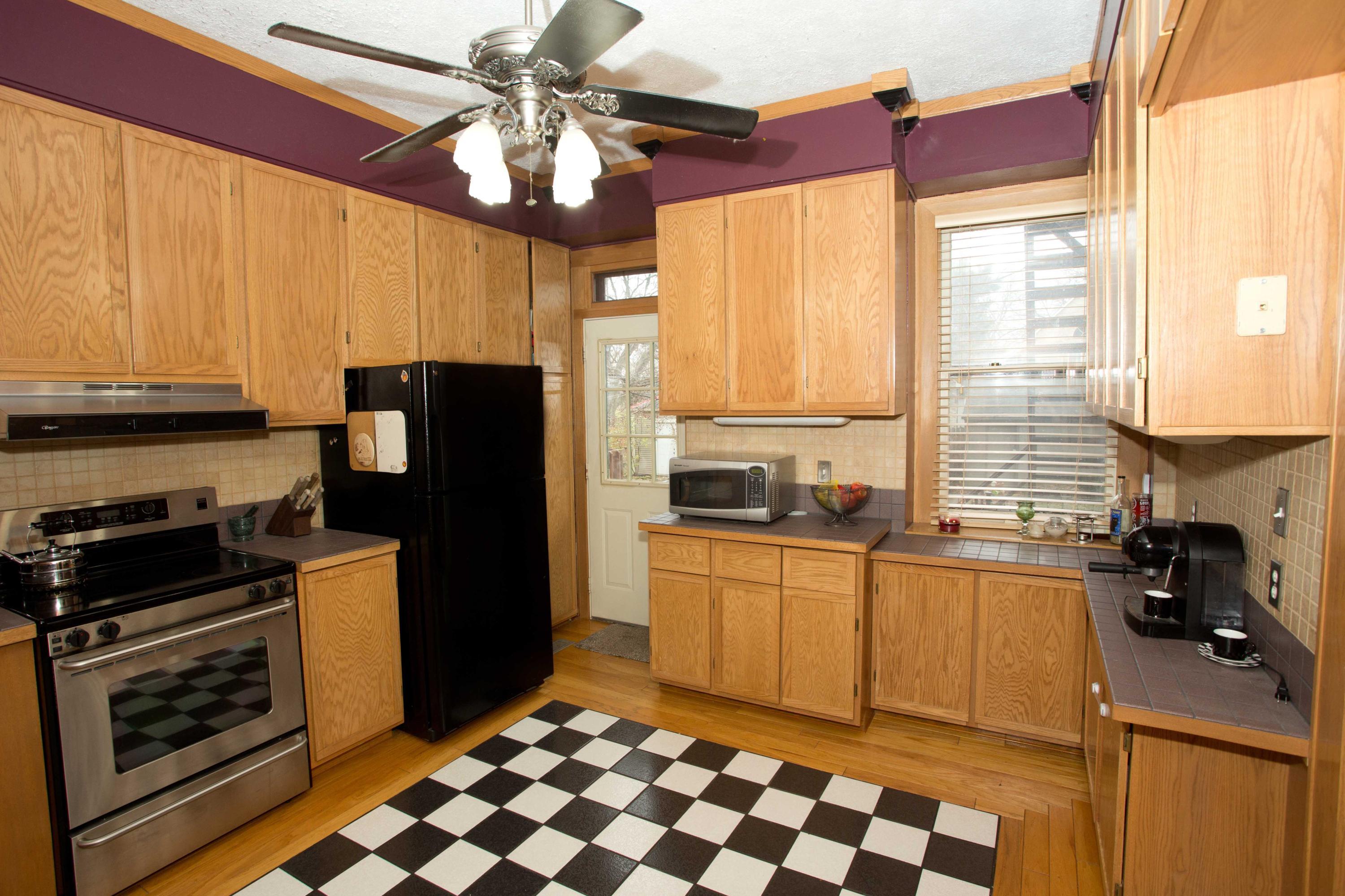 1387 Bryden Road Columbus, OH 43205 - Photo 17 of 58 Gallery Image 17