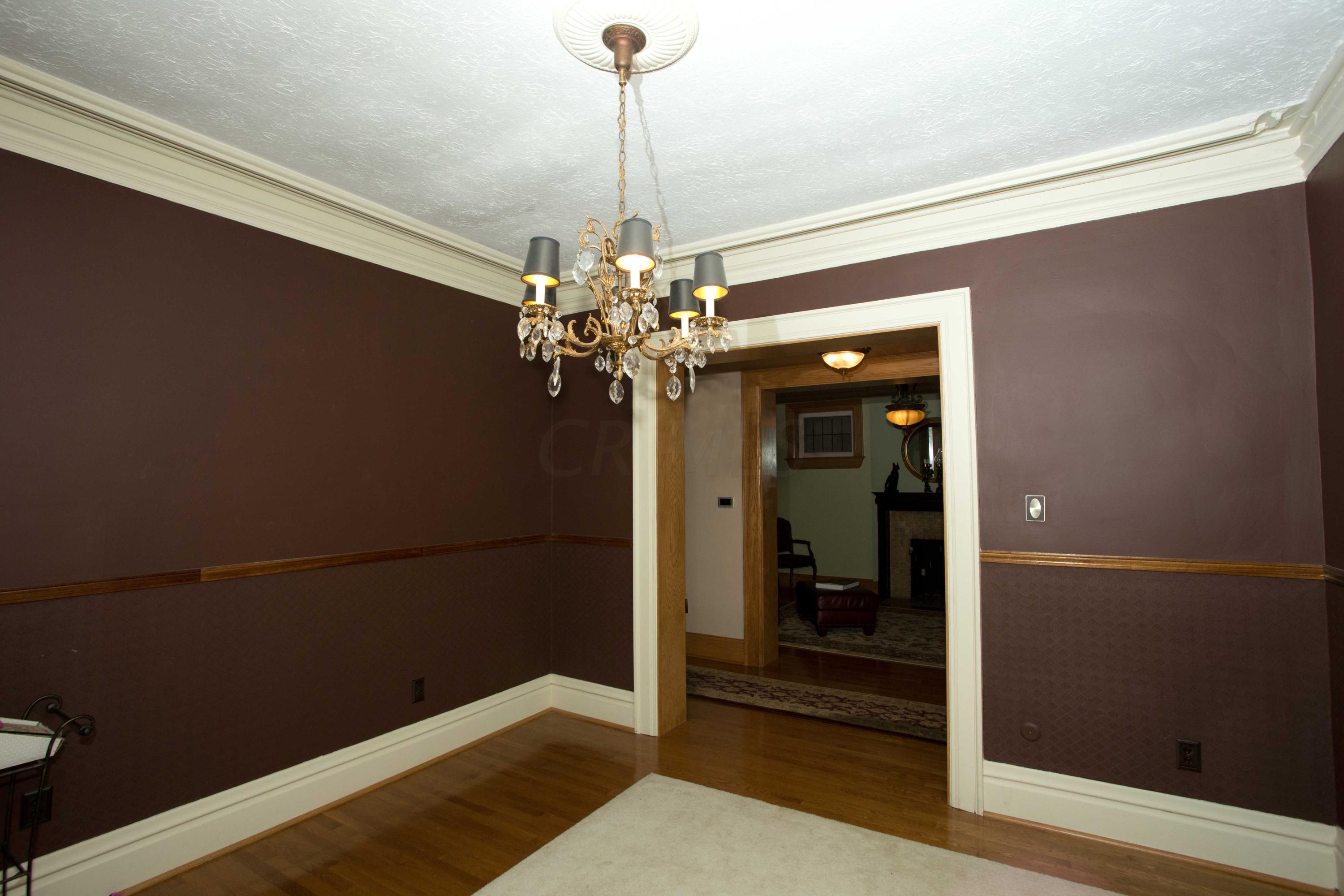 1387 Bryden Road Columbus, OH 43205 - Photo 4 of 58 Gallery Image 4