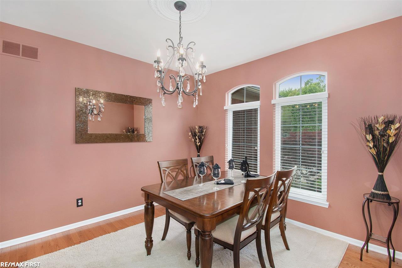 19840 Mapleton Drive Macomb, MI 48044 - Photo 6 of 32 Formal dining room