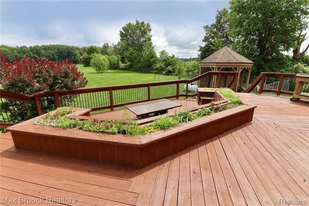 1388 Berville Road Allenton, MI 48002 - Photo 46 of 55 3F4BF300-056A-464F-91FB-D83201A05F4B.jpeg