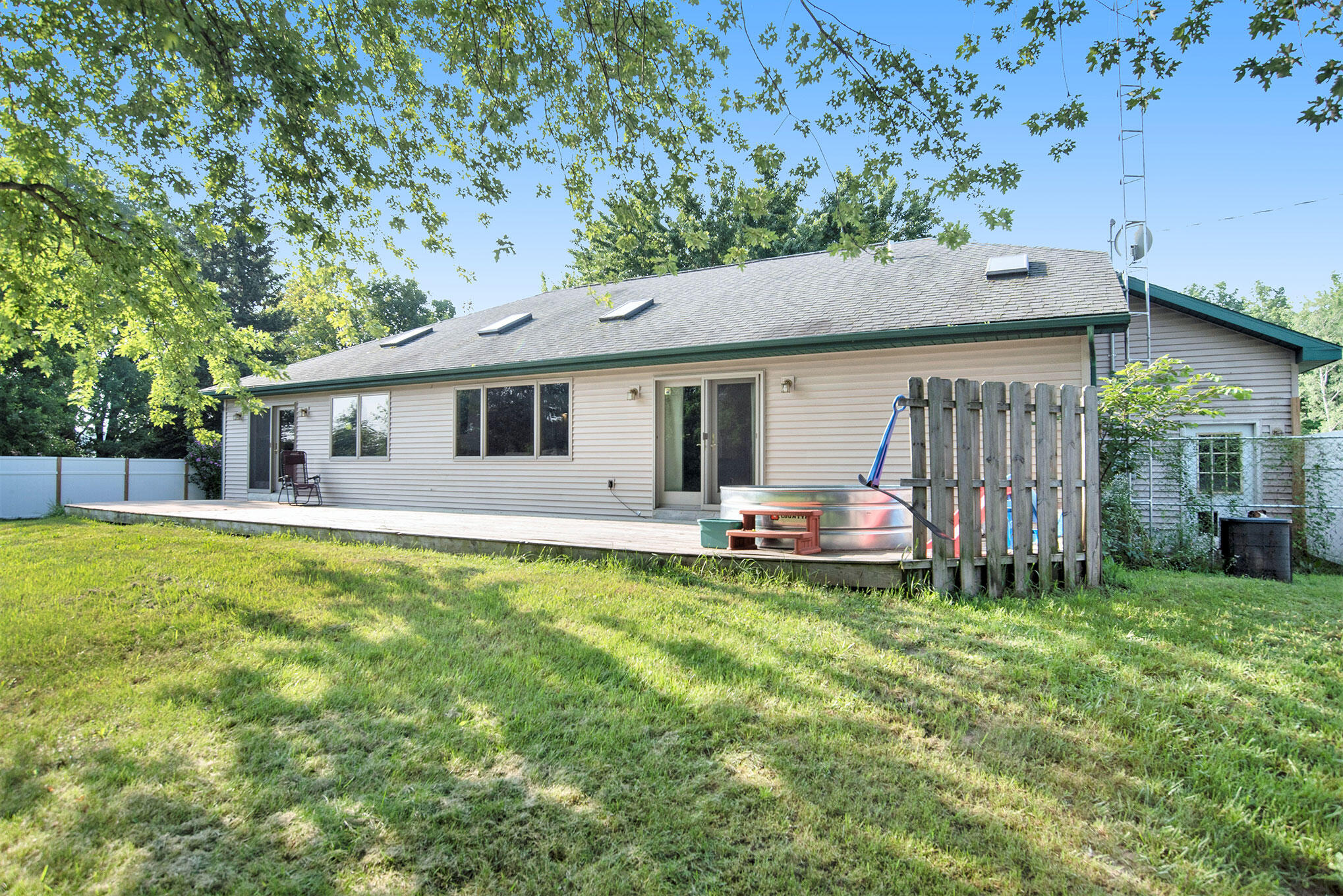 304 East Conrad Road Scottville, MI 49454 - Photo 6 of 26 DSC_2720