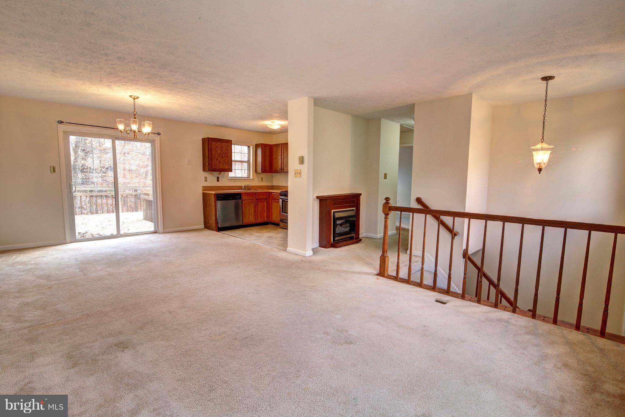 1719 Brookshire Run Point of Rocks, MD 21777 - Photo 6 of 18 Living Room