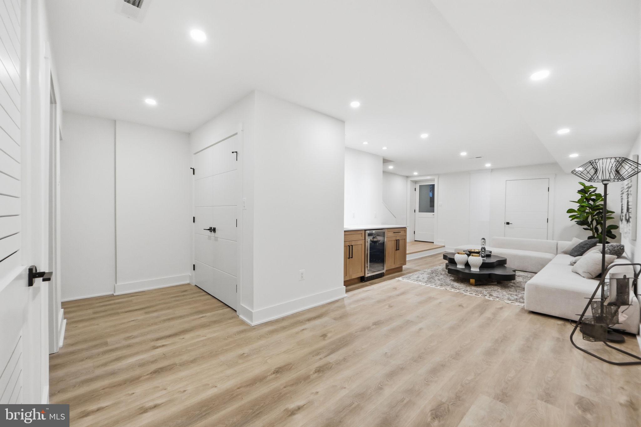 1933 Calvert Street Northwest Washington, DC 20009 - Photo 65 of 72
