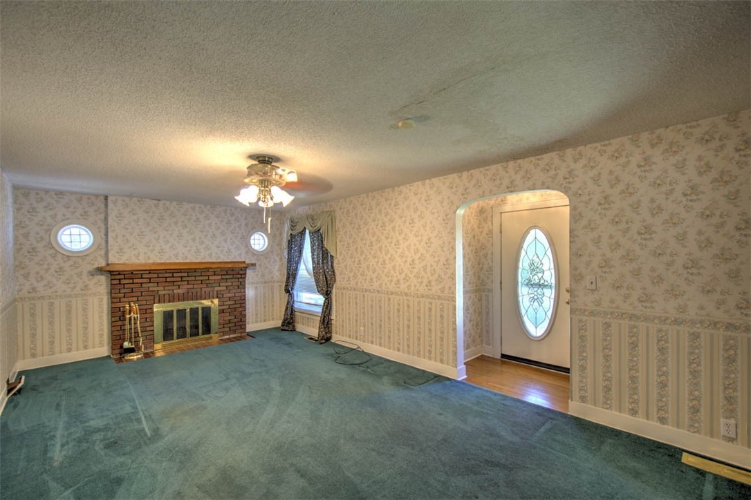 2520 South Esther Avenue Decatur, IL 62521 - Photo 3 of 30