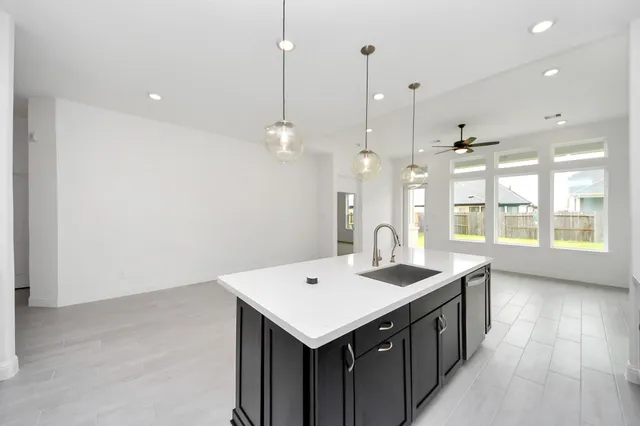 $460,219 | 1711 Sterling Water Drive, Missouri City, TX 77459