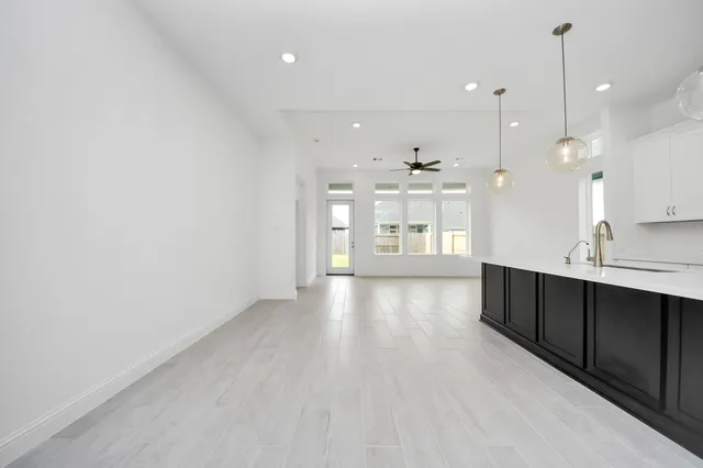 $460,219 | 1711 Sterling Water Drive, Missouri City, TX 77459