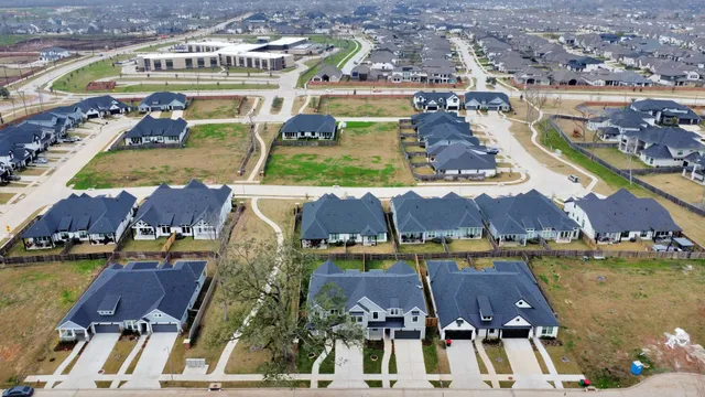 $460,219 | 1711 Sterling Water Drive, Missouri City, TX 77459