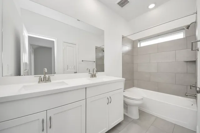 $460,219 | 1711 Sterling Water Drive, Missouri City, TX 77459