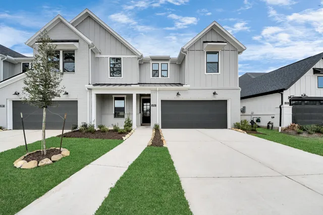 $460,219 | 1711 Sterling Water Drive, Missouri City, TX 77459